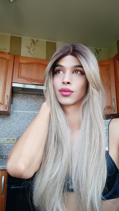 Транссексуалка Алиса